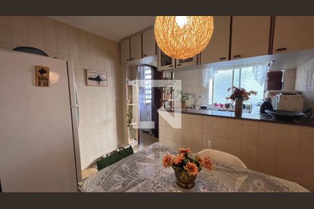 Apartamento à venda com 101m², 4 quartos e sem vaga Apartamento à venda com 101m², 4 quartos e sem vagaCopa