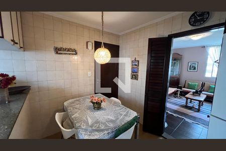 Apartamento à venda com 101m², 4 quartos e sem vaga Apartamento à venda com 101m², 4 quartos e sem vagaCopa
