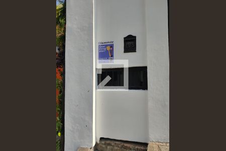 Casa à venda com 230m², 3 quartos e 2 vagasplaquinha