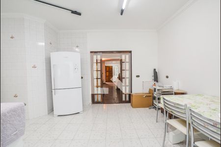 Casa à venda com 230m², 3 quartos e 2 vagasCozinha