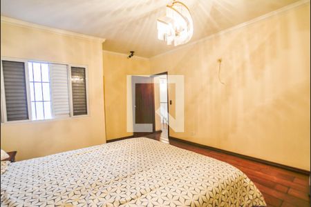 Casa à venda com 230m², 3 quartos e 2 vagasQuarto 3