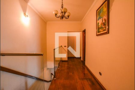 Casa à venda com 230m², 3 quartos e 2 vagasEscada