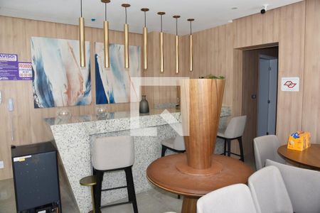 Apartamento para alugar com 34m², 2 quartos e 1 vagaÁrea comum - Salão de festas