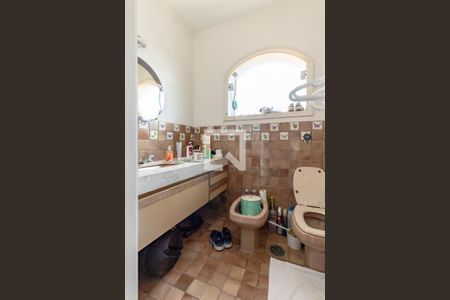 Casa à venda com 405m², 3 quartos e 4 vagasBanheiro de serviço