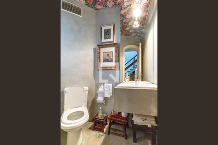 Casa à venda com 405m², 3 quartos e 4 vagasLavabo