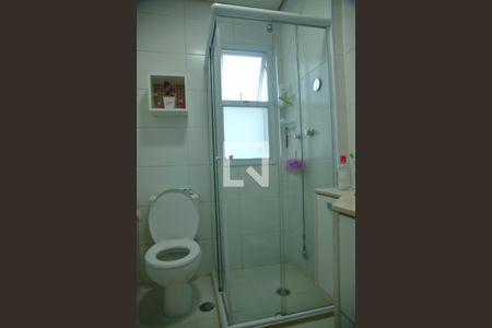 Casa de condomínio à venda com 178m², 4 quartos e 4 vagasBanheiro Suite 2