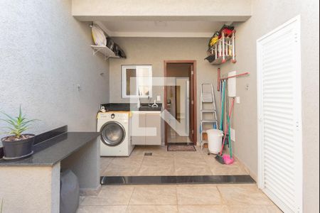 Casa à venda com 120m², 3 quartos e 3 vagasÁrea de Serviço