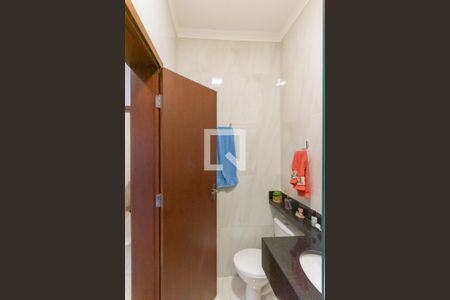 Casa à venda com 120m², 3 quartos e 3 vagasBanheiro