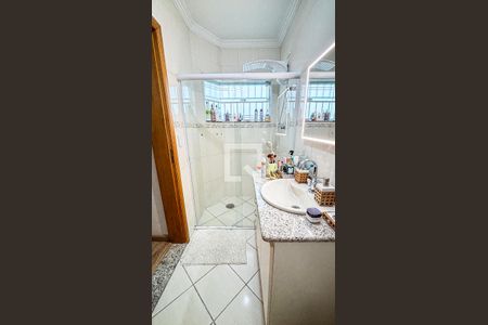 Casa à venda com 161m², 3 quartos e 4 vagas Casa à venda com 161m², 3 quartos e 4 vagasBanheiro da Suíte 1