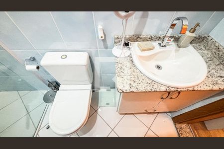 Casa à venda com 161m², 3 quartos e 4 vagas Casa à venda com 161m², 3 quartos e 4 vagasBanheiro da Suíte 3