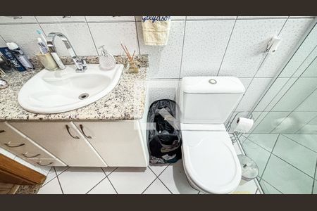 Casa à venda com 161m², 3 quartos e 4 vagas Casa à venda com 161m², 3 quartos e 4 vagasBanheiro da Suíte 2