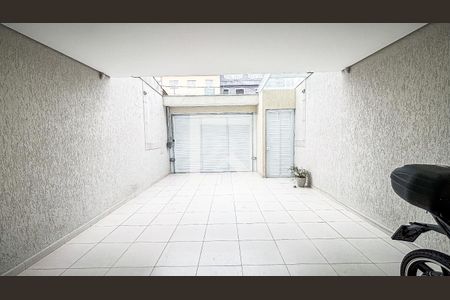 Casa à venda com 161m², 3 quartos e 4 vagas Casa à venda com 161m², 3 quartos e 4 vagasGaragem