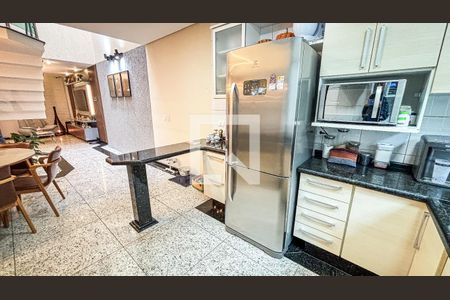 Casa à venda com 161m², 3 quartos e 4 vagas Casa à venda com 161m², 3 quartos e 4 vagasCozinha