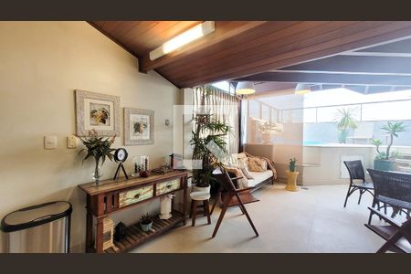 Apartamento à venda com 280m², 3 quartos e 2 vagasÁrea privativa