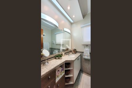 Apartamento à venda com 280m², 3 quartos e 2 vagasBanheiro Social