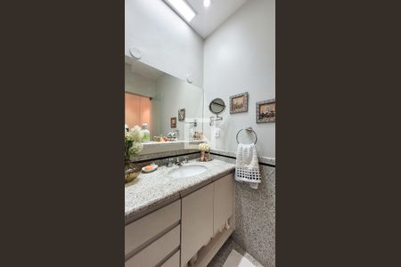 Apartamento à venda com 280m², 3 quartos e 2 vagasBanheiro da Suíte