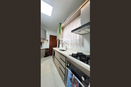 Apartamento à venda com 280m², 3 quartos e 2 vagasCozinha