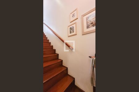 Apartamento à venda com 280m², 3 quartos e 2 vagasEscada