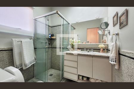 Apartamento à venda com 280m², 3 quartos e 2 vagasBanheiro da Suíte