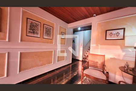 Apartamento à venda com 280m², 3 quartos e 2 vagasHall social