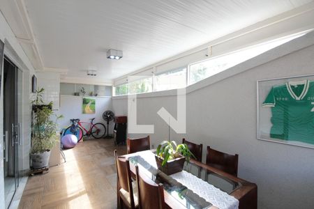 Apartamento à venda com 134m², 3 quartos e 3 vagasCopa