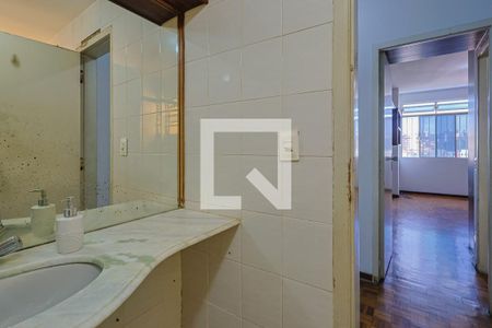 Apartamento à venda com 135m², 3 quartos e 1 vaga Apartamento à venda com 135m², 3 quartos e 1 vagaBanheiro social