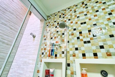 Casa à venda com 203m², 2 quartos e 2 vagas Casa à venda com 203m², 2 quartos e 2 vagasBanheiro da Suíte 2