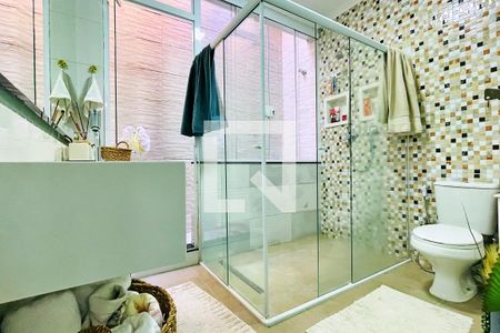Casa à venda com 203m², 2 quartos e 2 vagas Casa à venda com 203m², 2 quartos e 2 vagasBanheiro da Suíte 2