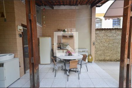 Casa à venda com 264m², 4 quartos e 3 vagasArea serviço