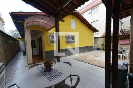 Casa à venda com 264m², 4 quartos e 3 vagasArea externa