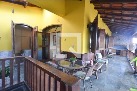 Casa à venda com 264m², 4 quartos e 3 vagasVaranda