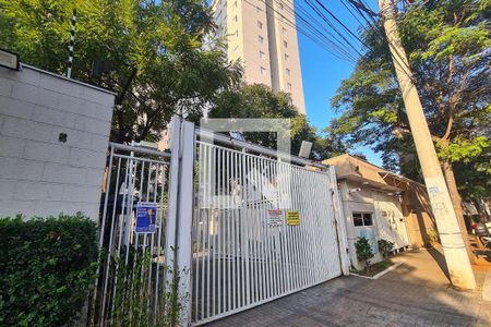Apartamento à venda com 47m², 2 quartos e 1 vaga Apartamento à venda com 47m², 2 quartos e 1 vagaFachada