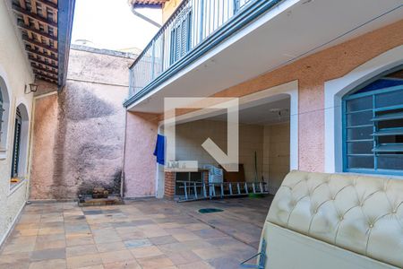 Casa à venda com 450m², 3 quartos e 3 vagas Casa à venda com 450m², 3 quartos e 3 vagasQuintal