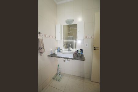 Casa à venda com 240m², 3 quartos e 2 vagas Casa à venda com 240m², 3 quartos e 2 vagasBanheiro 1