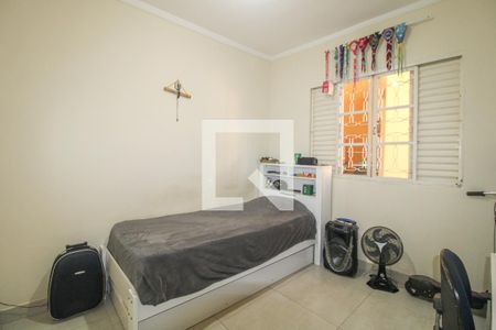 Casa à venda com 240m², 3 quartos e 2 vagas Casa à venda com 240m², 3 quartos e 2 vagasQuarto 2
