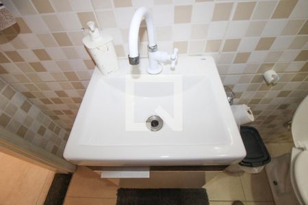 Casa à venda com 240m², 3 quartos e 2 vagas Casa à venda com 240m², 3 quartos e 2 vagasBanheiro 2