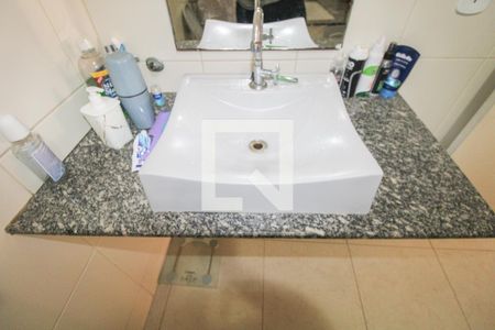 Casa à venda com 240m², 3 quartos e 2 vagas Casa à venda com 240m², 3 quartos e 2 vagasBanheiro 1