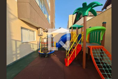 Apartamento à venda com 99m², 2 quartos e 2 vagasÁrea comum - Playground