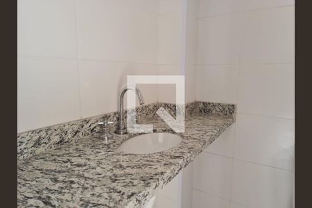 Apartamento à venda com 99m², 2 quartos e 2 vagasBanheiro da Suíte 