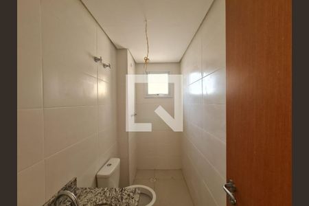 Apartamento à venda com 99m², 2 quartos e 2 vagasBanheiro Social