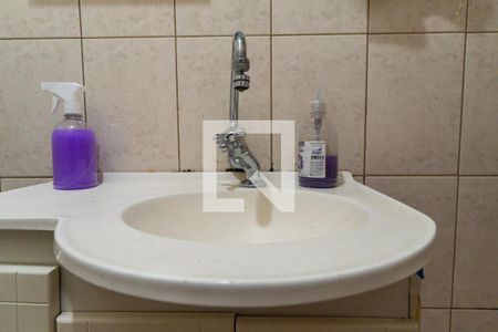 Casa à venda com 170m², 2 quartos e 2 vagas Casa à venda com 170m², 2 quartos e 2 vagasBanheiro 2 Detalhe