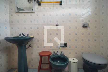 Casa à venda com 450m², 4 quartos e 3 vagas Casa à venda com 450m², 4 quartos e 3 vagasBanheiro da Suíte 4