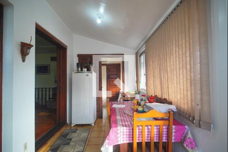 Casa à venda com 450m², 4 quartos e 3 vagas Casa à venda com 450m², 4 quartos e 3 vagasÁrea gourmet
