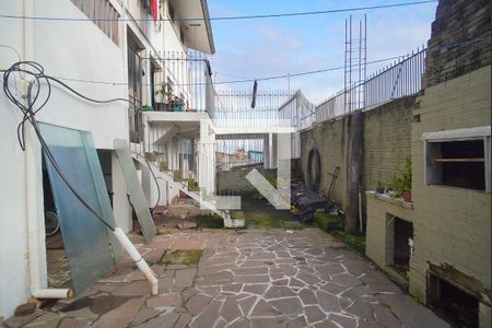 Casa à venda com 450m², 4 quartos e 5 vagas Casa à venda com 450m², 4 quartos e 5 vagasÁrea externa