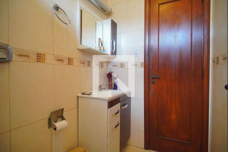 Casa à venda com 450m², 4 quartos e 5 vagas Casa à venda com 450m², 4 quartos e 5 vagasBanheiro Social