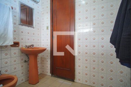 Casa à venda com 450m², 4 quartos e 5 vagas Casa à venda com 450m², 4 quartos e 5 vagasBanheiro da Suíte 3