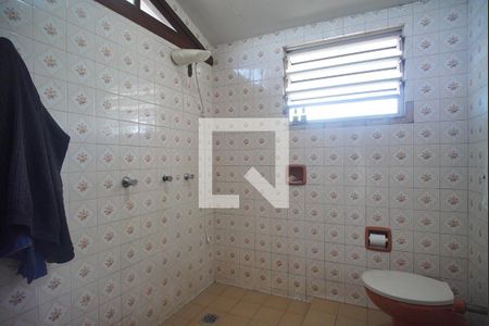 Casa à venda com 450m², 4 quartos e 5 vagas Casa à venda com 450m², 4 quartos e 5 vagasBanheiro da Suíte 3