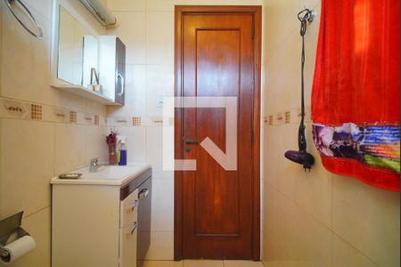 Casa à venda com 450m², 4 quartos e 5 vagas Casa à venda com 450m², 4 quartos e 5 vagasBanheiro Social