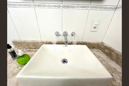 Casa à venda com 465m², 5 quartos e 6 vagas Casa à venda com 465m², 5 quartos e 6 vagasBanheiro da Suíte