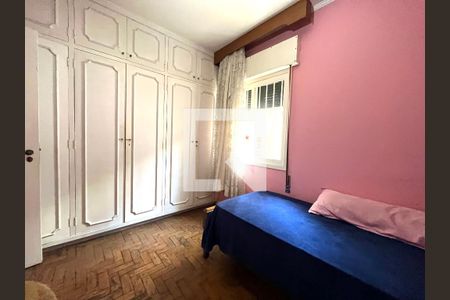 Casa à venda com 465m², 5 quartos e 6 vagas Casa à venda com 465m², 5 quartos e 6 vagasQuarto 2